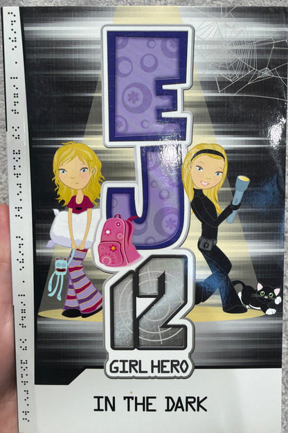 EJ12 Girl Hero: In the Dark (Book 3)